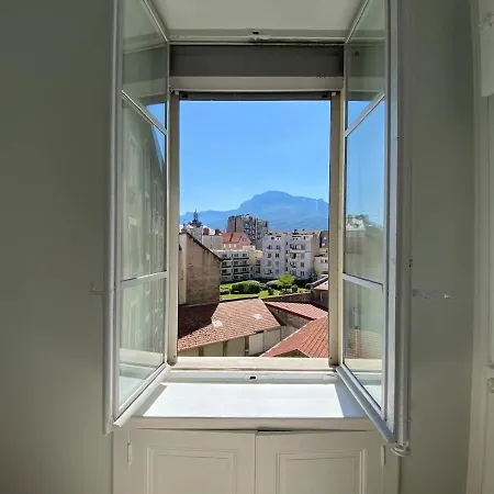 Apartment Le Telepherique, Vue Bastille, 6 Pers, 300 M Gare Grenoble